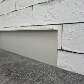 Алюминиевый плинтус  эффект  "ПАРЯЩЕЙ"  стены,  скрытый,  под гипсокартон, выс.:60мм,  длина: 3м